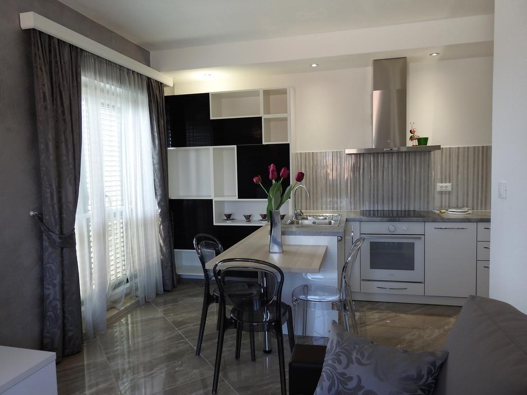 Apartments Villa Barbara Сумартин Екстериор снимка