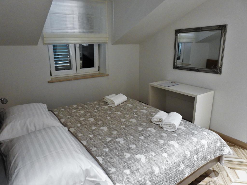 Apartments Villa Barbara Сумартин Екстериор снимка