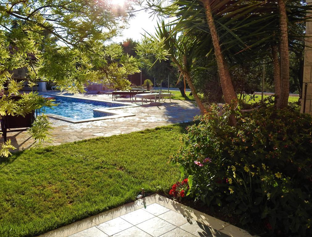 Apartments Villa Barbara Сумартин Екстериор снимка
